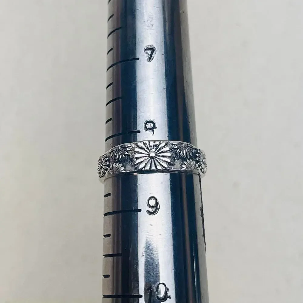Y2k grunge silver engraved flower